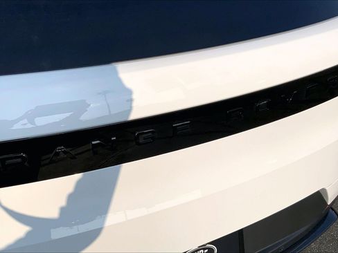 New 2026 Land Rover Range Rover Sport SE AWD/4WD image 6