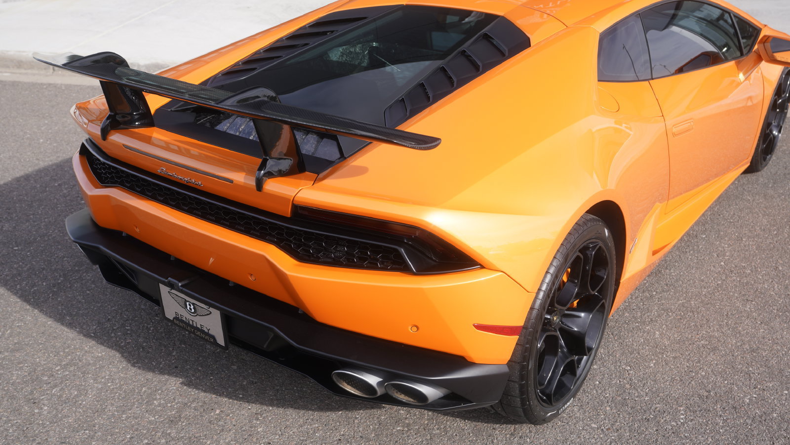 Used 2015 Lamborghini Huracan LP 610-4 AWD/4WD image 16