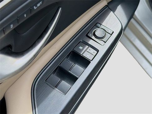 Used 2020 Lexus ES 350 w/ Premium Package image 23