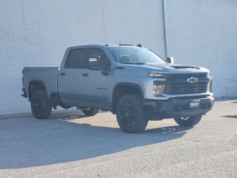 New 2026 Chevrolet Silverado 2500 Custom w/ Custom Value Package AWD/4WD image 2