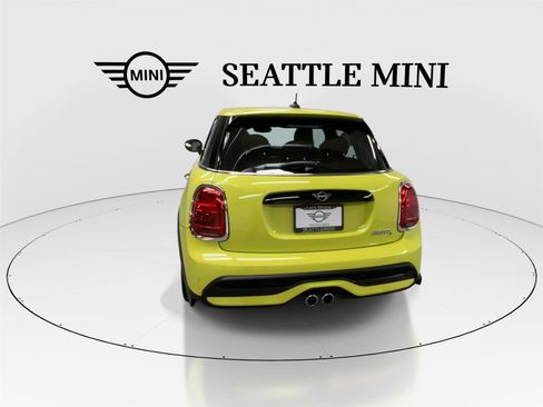 Certified 2023 MINI Cooper S w/ Premium Package image 9