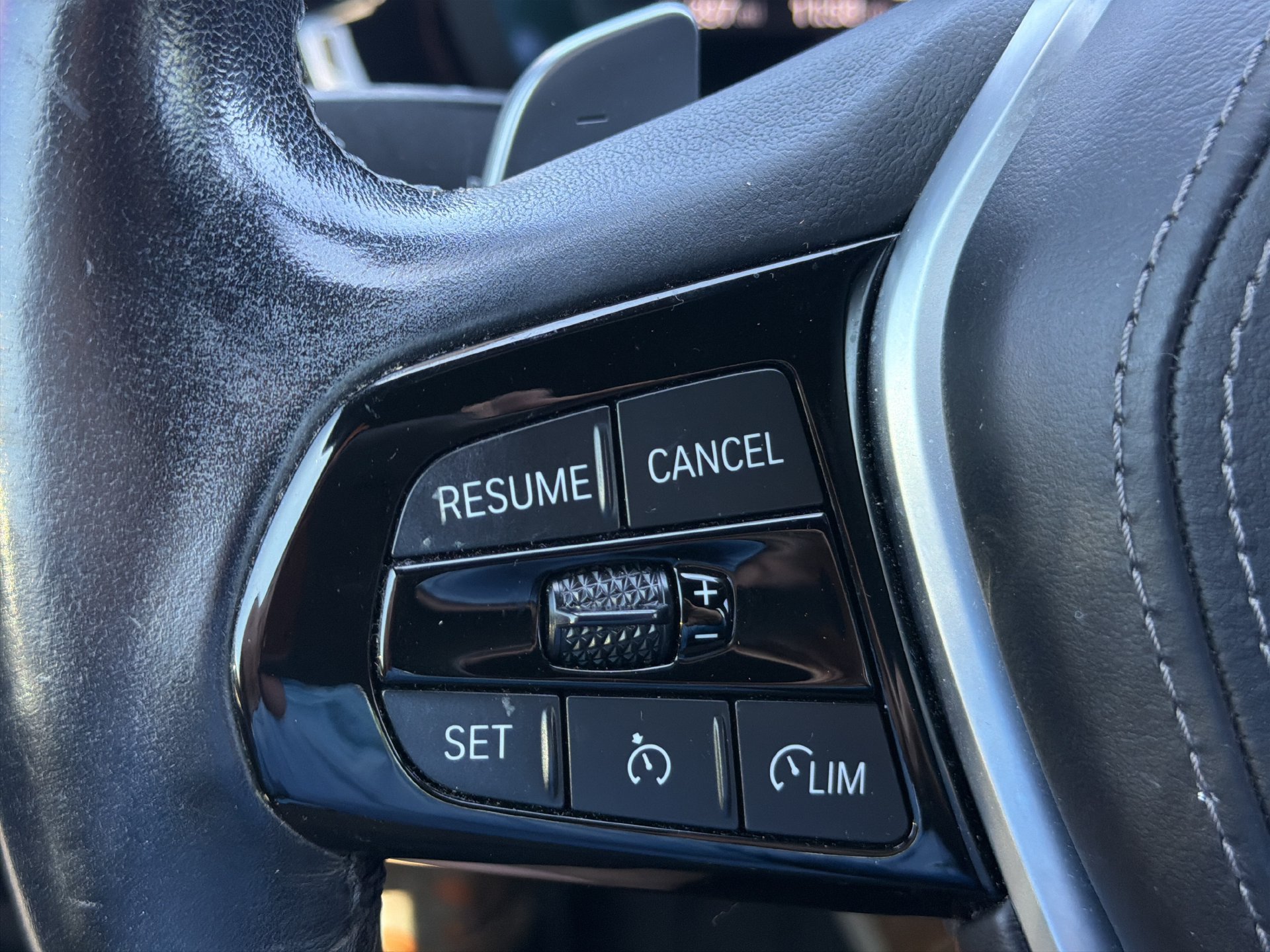 Used 2021 BMW 530i w/ Premium Package RWD image 31