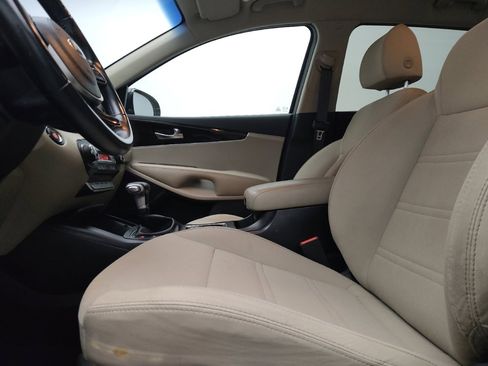 Used 2020 Kia Sorento S FWD image 17
