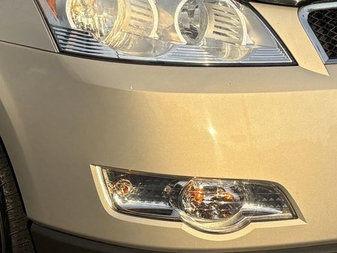 Used 2011 Chevrolet Traverse LT w/ Personal Connectivity Package AWD/4WD image 7