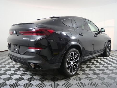 Used 2025 BMW X6 xDrive40i AWD/4WD image 3