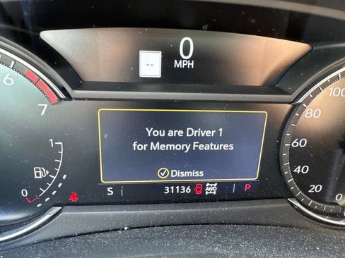 Used 2023 Cadillac XT4 Premium Luxury w/ Cold Weather Package AWD/4WD image 5