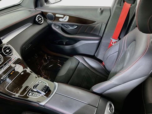 Used 2019 Mercedes-Benz GLC 43 AMG 4MATIC image 23