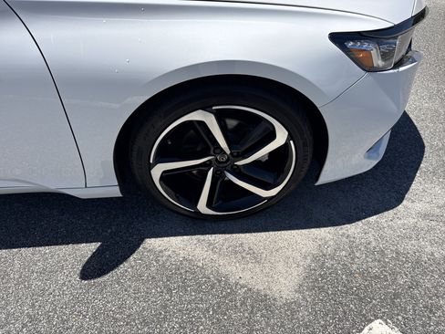 Used 2022 Honda Accord Sport image 24