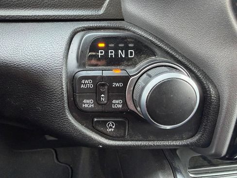 Used 2024 RAM 1500 Big Horn AWD/4WD image 29