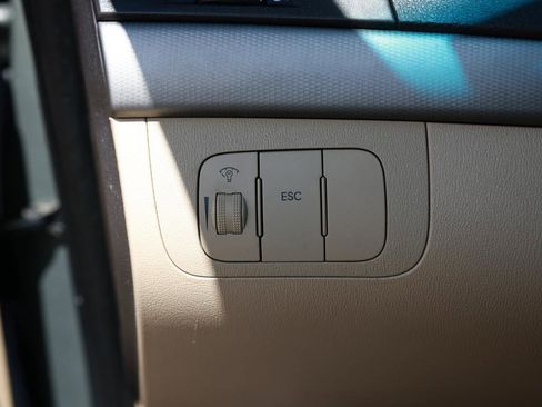 Used 2009 Hyundai Sonata GLS image 36