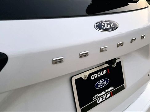 Certified 2023 Ford Escape ST-Line w/ Tech Pack #1 image 10