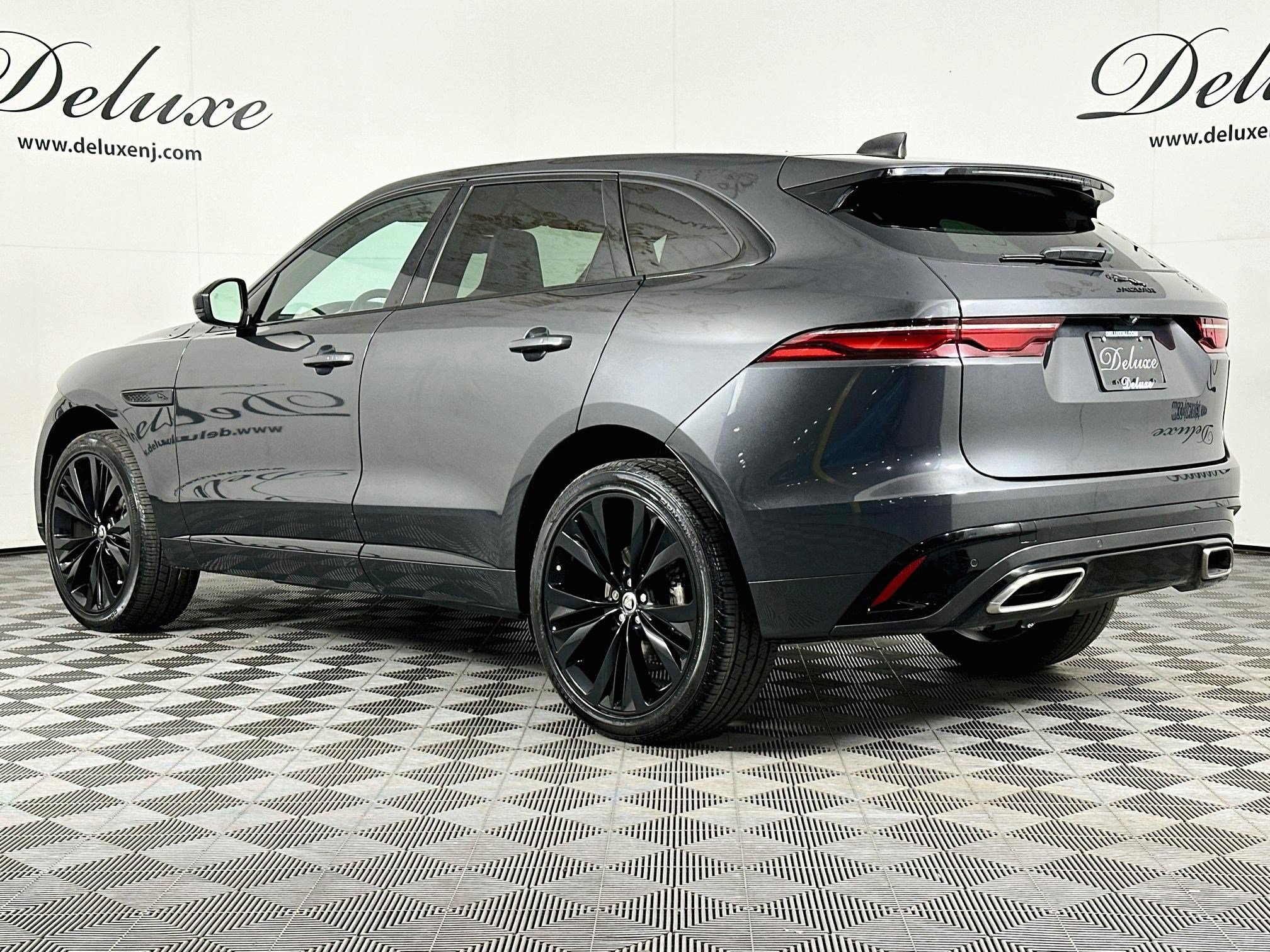 Used 2024 Jaguar F-PACE R-Dynamic S AWD/4WD image 4