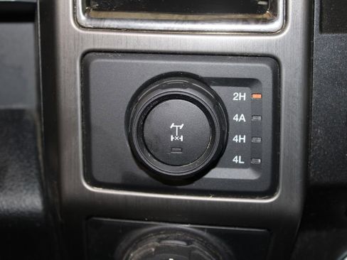 Used 2017 Ford F150 Raptor w/ Equipment Group 802A Luxury image 44