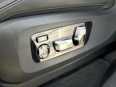 Certified 2026 BMW X7 xDrive40i w/ M Sport Package image 16