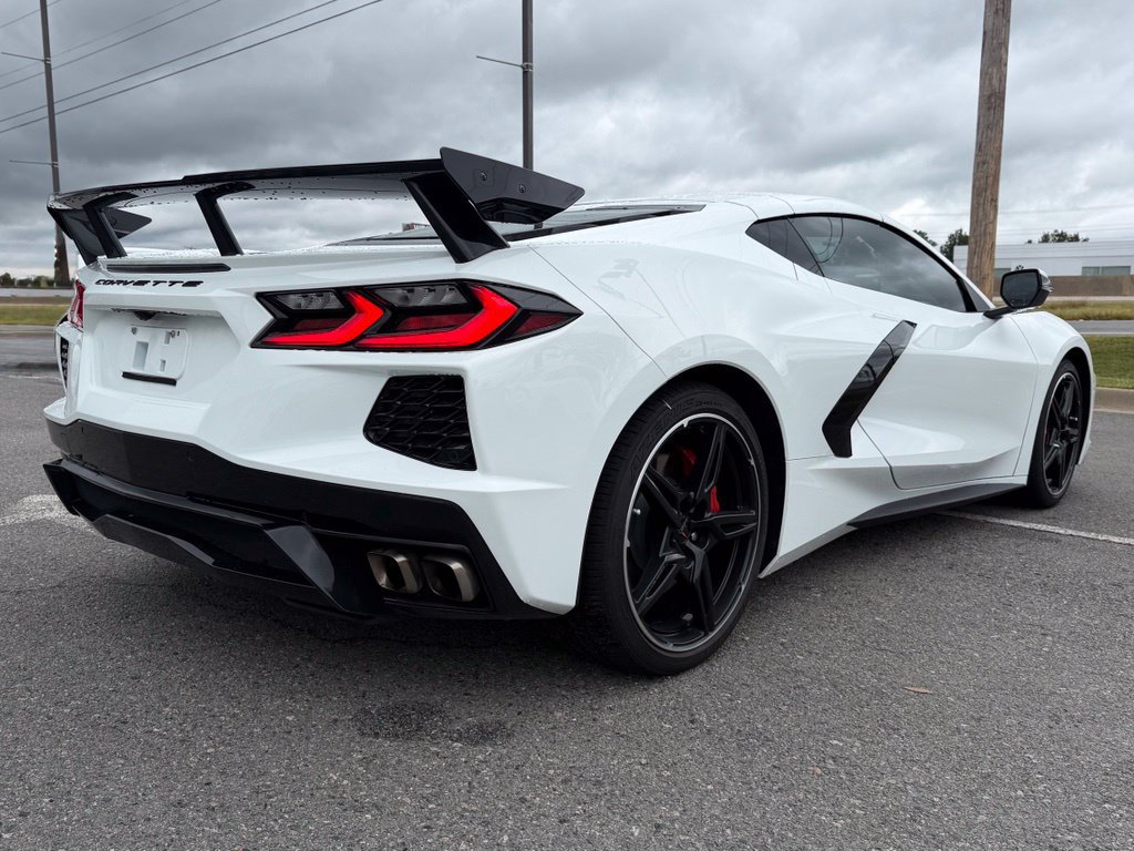 Used 2022 Chevrolet Corvette Stingray Coupe w/ 1LT RWD image 7