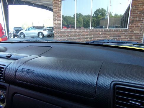 Used 2004 Toyota MR2 image 25