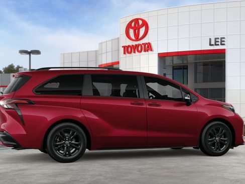 New 2026 Toyota Sienna XSE AWD/4WD image 11