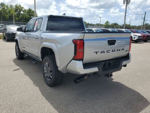 New 2025 Toyota Tacoma SR5 image 7