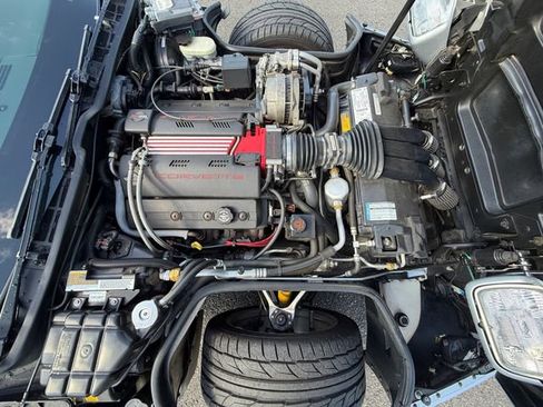 Used 1996 Chevrolet Corvette Coupe image 37