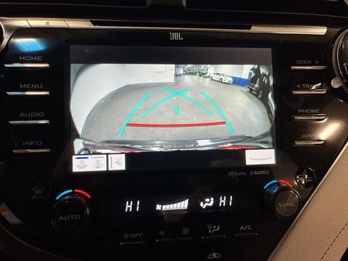 Used 2018 Toyota Camry XLE w/ Audio Package FWD image 28