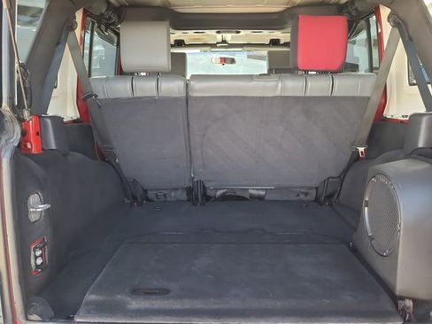 Used 2010 Jeep Wrangler Unlimited Sahara w/ Mopar Chrome Edition Group image 21