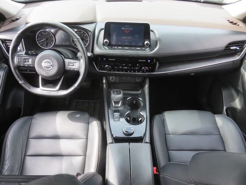 Used 2021 Nissan Rogue SL image 11