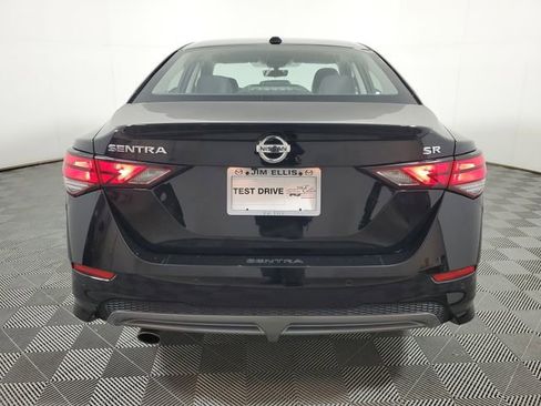Used 2022 Nissan Sentra SR w/ SR Premium Package FWD image 5