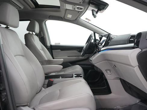 Used 2019 Honda Odyssey Elite image 13