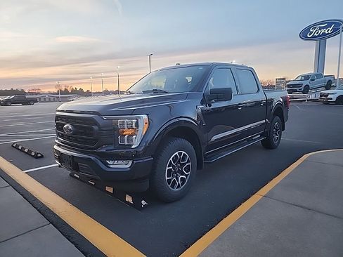 Certified 2021 Ford F150 XLT w/ Equipment Group 302A High image 8