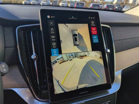 New 2026 Volvo XC90 B6 Plus image 19