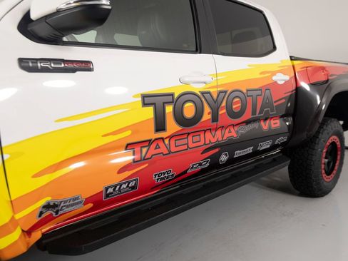 Used 2018 Toyota Tacoma TRD Pro AWD/4WD image 46