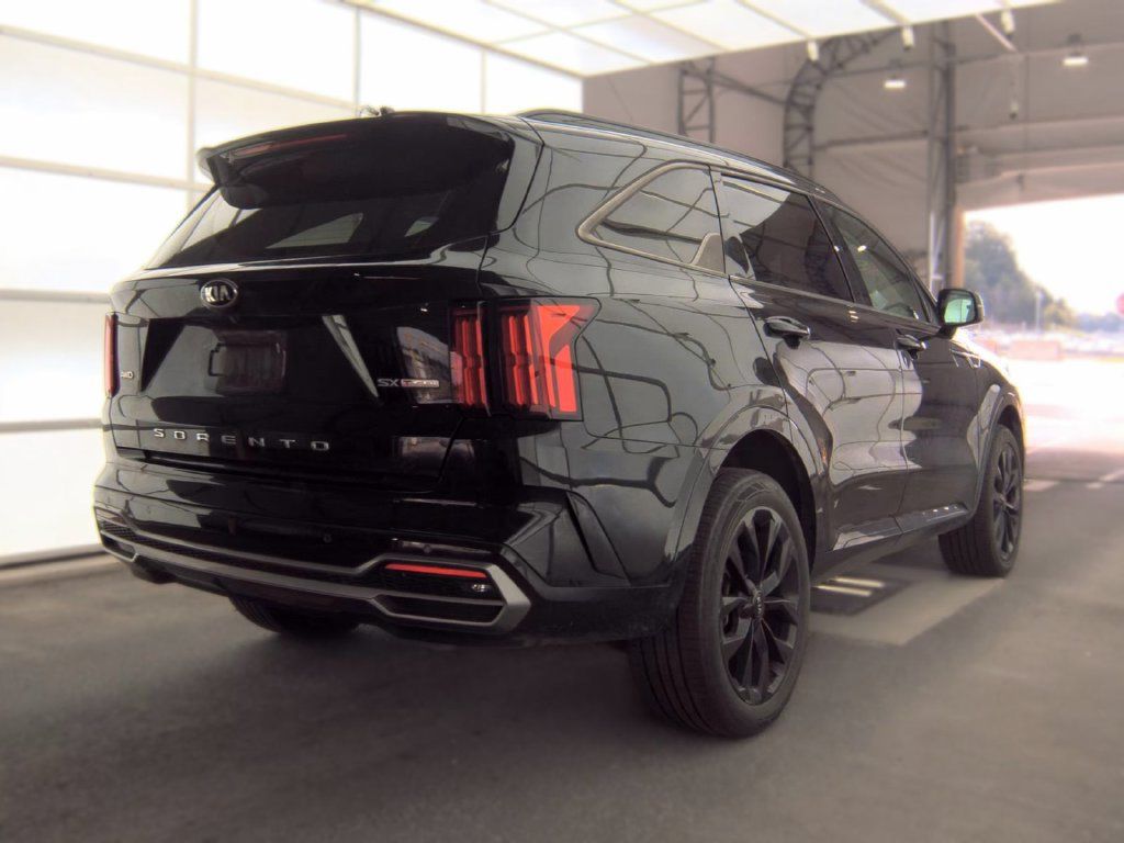Used 2021 Kia Sorento SX AWD/4WD image 4