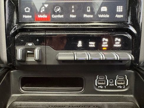 Used 2023 RAM 1500 Laramie image 35