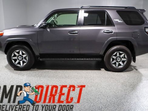 Used 2023 Toyota 4Runner TRD Off-Road Premium image 10