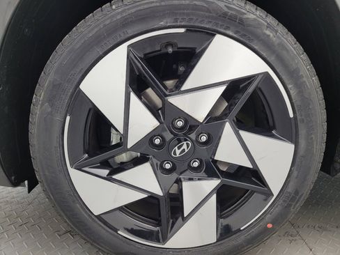 Used 2024 Hyundai Kona Limited image 31