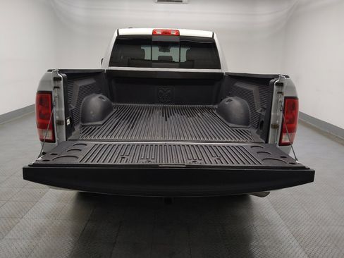 Used 2017 RAM 1500 Classic SLT image 29