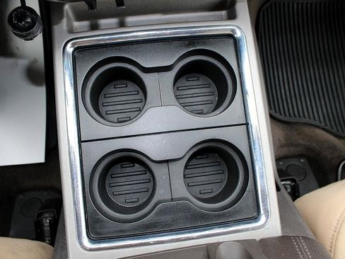 Used 2015 Ford F350 XLT w/ XLT Premium Package image 31