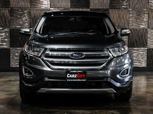 Used 2017 Ford Edge Titanium w/ Equipment Group 301A FWD image 8