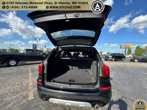 Used 2019 BMW X3 xDrive30i w/ Driving Assistance Package image 12