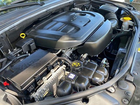 Used 2021 Jeep Grand Cherokee Laredo AWD/4WD image 64