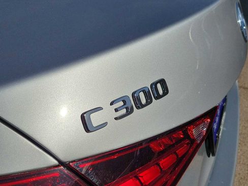 Used 2025 Mercedes-Benz C 300 Sedan image 11