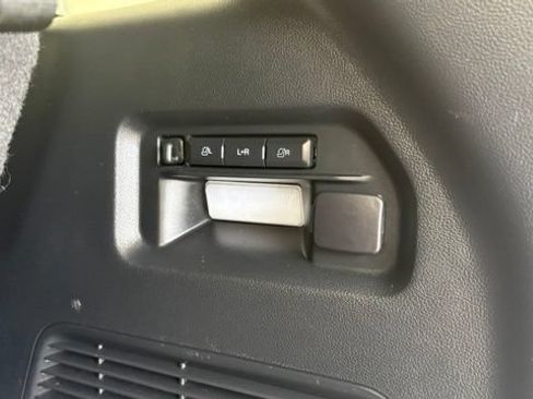 Used 2023 Ford Explorer ST AWD/4WD image 5