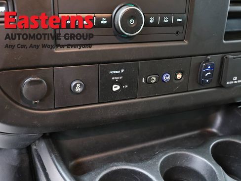 Used 2020 GMC Savana 3500 w/ Driver Convenience Package RWD image 19