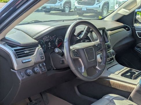 Used 2018 GMC Yukon Denali AWD/4WD image 14