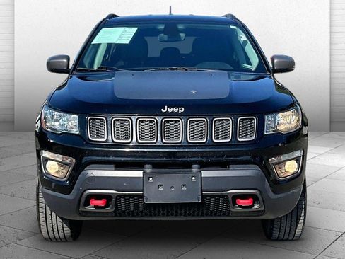 Used 2019 Jeep Compass Trailhawk AWD/4WD image 2