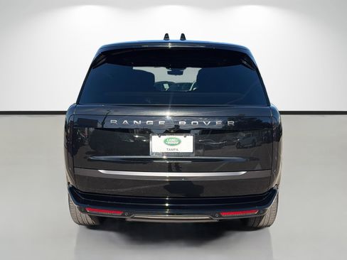 Used 2024 Land Rover Range Rover Autobiography image 4