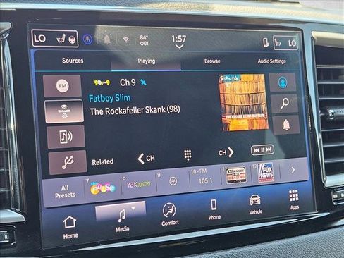 Used 2025 Chrysler Pacifica Select FWD image 12