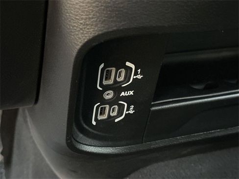 Used 2024 RAM 2500 Big Horn image 37