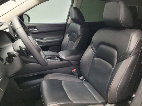 Used 2022 Nissan Pathfinder SL w/ SL Premium Package FWD image 17