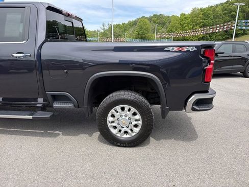 Used 2024 Chevrolet Silverado 2500 LTZ w/ LTZ Plus Package AWD/4WD image 7